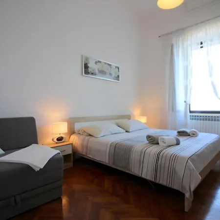Old Fuer 6 Gaeste Mit Meerblick Apartment *